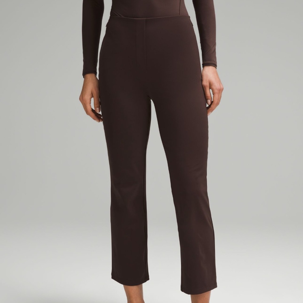 NWT Lululemon Smooth Fit Pull-On High-Rise Pant Crop, Espresso, Size 2